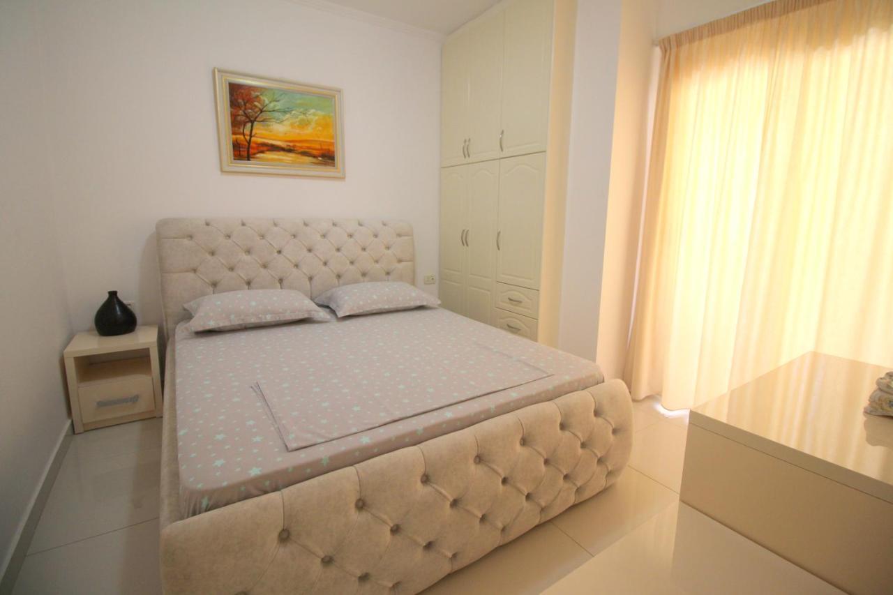 Klajdi Apartaments Sarandë Exterior foto
