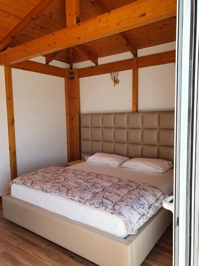 Klajdi Apartaments Sarandë Exterior foto